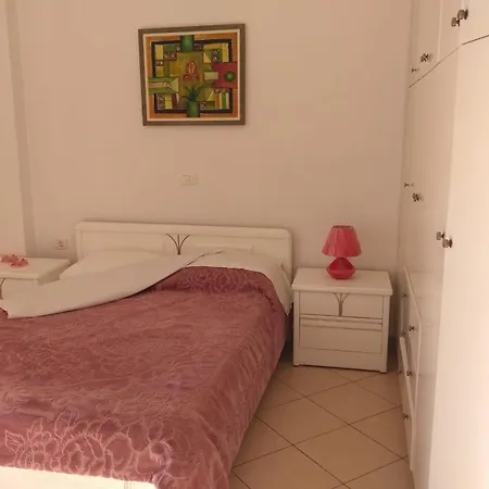 Apartment Ari's 2 *